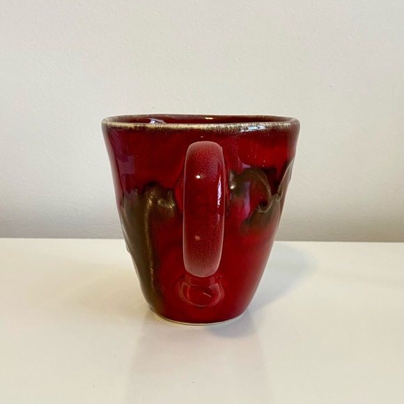 Pier 1 Imports "Vania" Deep Red and Brown Embossed Scroll Mug ~ 16 Oz. - Picture 4 of 6